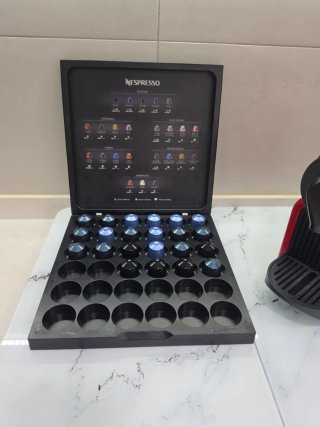 Cafetera Nespresso Roja