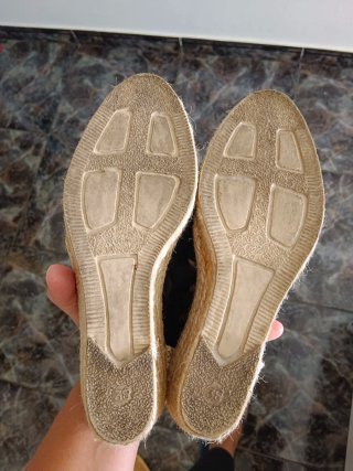 Sandalias cuña esparto negras