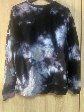 Sudadera Hollister Tie Dye Negra y Morada