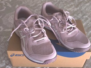 Zapatillas Asics rosas seminuevas