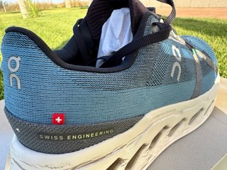 Zapatillas Running ON Cloudeclipse Azul/Blanco