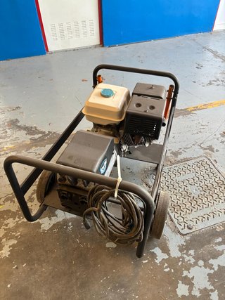 Alquiler de motosoldador a gasolina