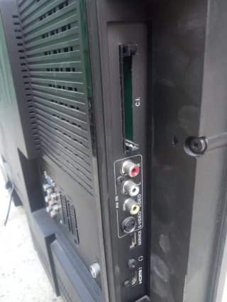 TV Sharp 32 Negra