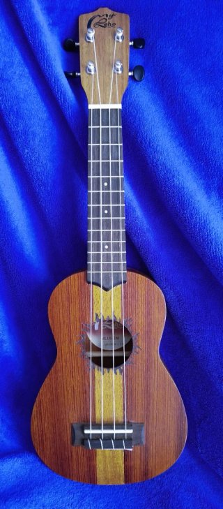 Ukelele Leho sin usar con funda