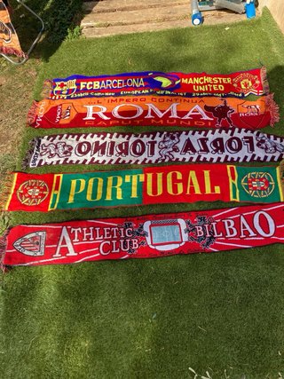 Bufandas de fútbol: Valencia, Benfica, Barça, Man