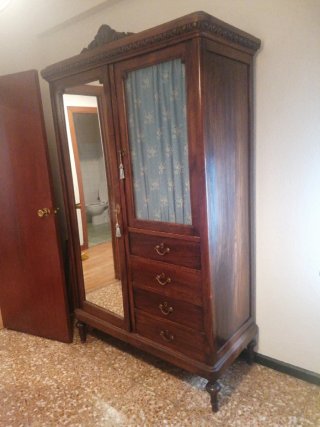 Ropero antiguo madera finales XIX