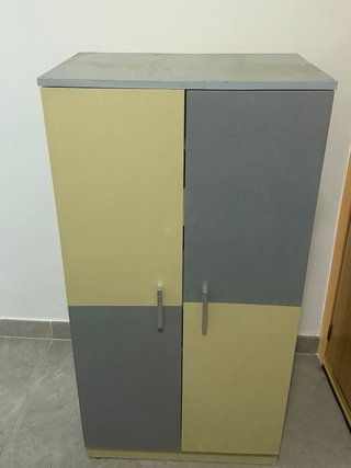 2 muebles auxiliares de almacenamiento – 15 €