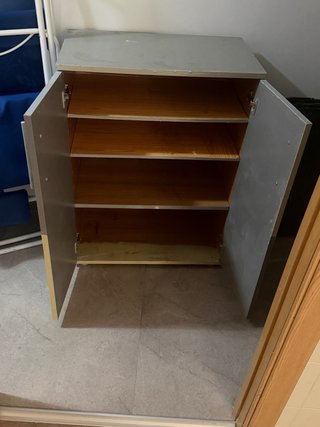 2 muebles auxiliares de almacenamiento – 15 €
