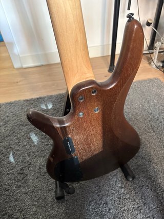 Bajo Eléctrico Ibanez Gio Soundgear 5 Cuerdas
