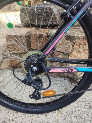 Bicicleta Btwin MTB Negra y Rosa