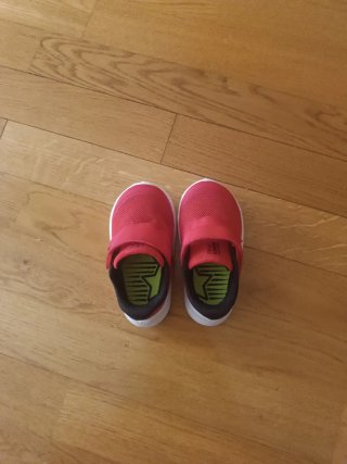 Zapatillas Nike niño rojas