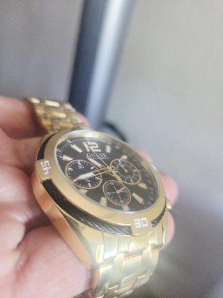 Reloj Guess Hombre Negro y Dorado