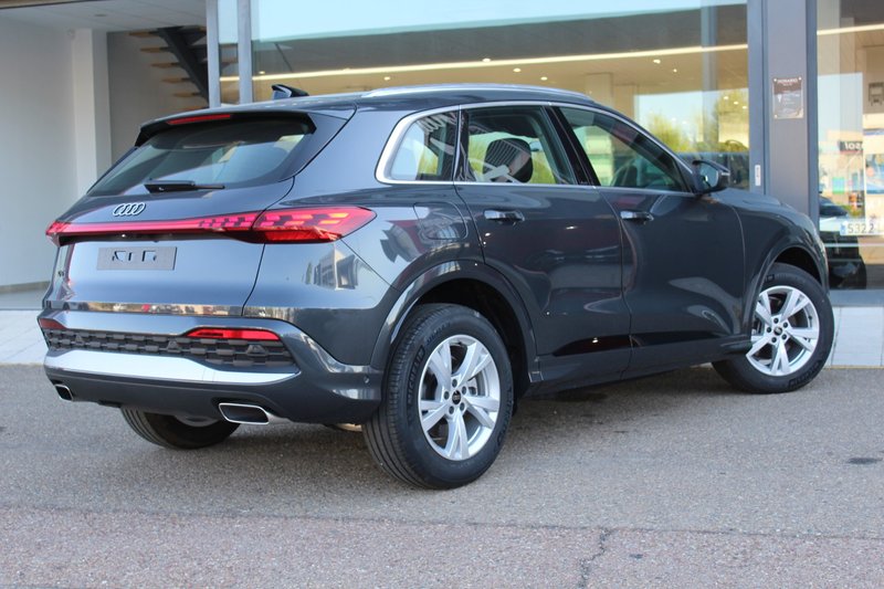 Audi Q5 2025, foto 6