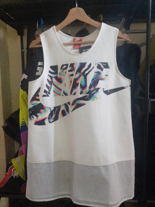 Camiseta sin mangas Nike multicolor