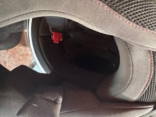 2 Cascos Moto Integrales uno AGV K-3 de diseño