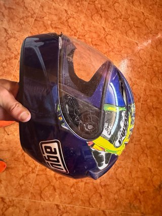 2 Cascos Moto Integrales uno AGV K-3 de diseño
