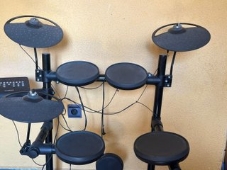 Batería electrónica Yamaha DTX430K completa