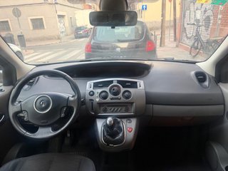 Renault Scénic II (2007) - Familiar, cómodo y muy
