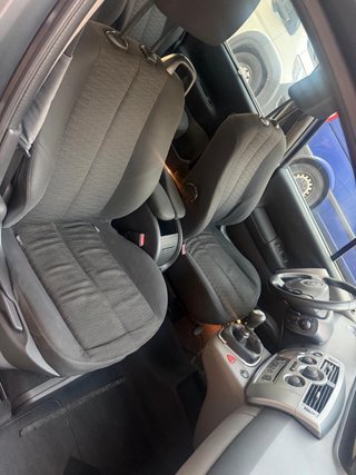 Renault Scénic II (2007) - Familiar, cómodo y muy