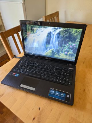 Asus Core i7 WINDOWS 10
