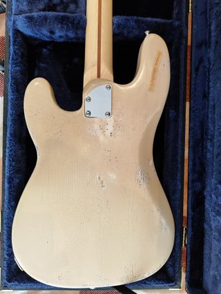 Bajo luthier modelo FENDER PRECISION BASS 51′
