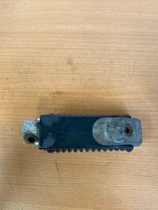 Estribera trasera izquierda BMW K 75 1990