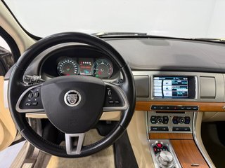 JAGUAR XF 2.2 Diesel Premium Luxury