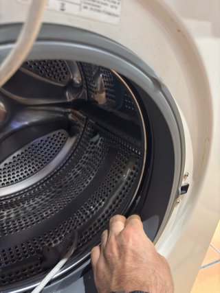 Lavadora LG 7 kg – funciona, necesita cambiar goma