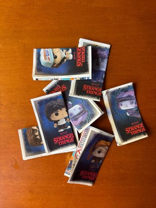 Figuras Kinder Joy Stranger Things