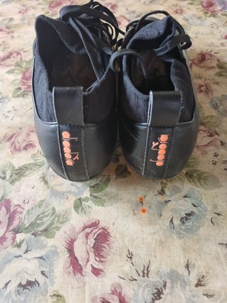 Scarpe da calcio Diadora n.41 nere e arancione