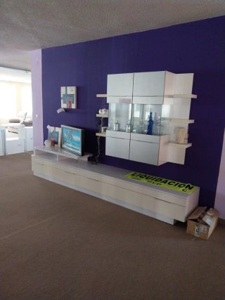 Mueble de salón blanco