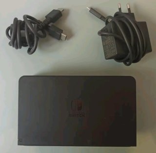 Nintendo Switch OLED Blanca y Roja
