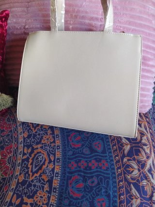 Bolso Pusheen Beige con pompón