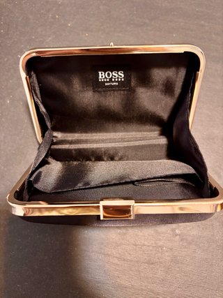 Bolso de fiesta negro y dorado