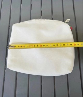 Mochila Parfois transparente com padrão de cerejas