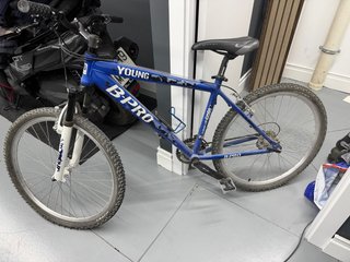 Bicicleta B-PRO YOUNG Azul