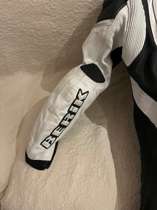 Mono de moto Berik
