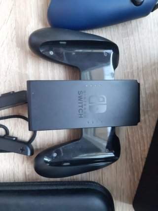 Nintendo Switch 1ª + accesorios