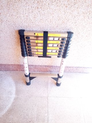 Escalera 2,6 m telescópica nueva PRECIO FIJO