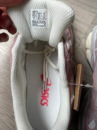 Zapatillas Asics Gel Rosa y Blanco