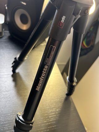 Trípode Manfrotto Negro