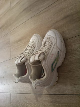 Zapatos Fila blancos y multicolor