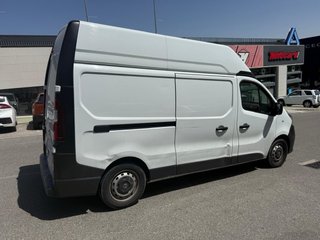 Nissan NV300 2017