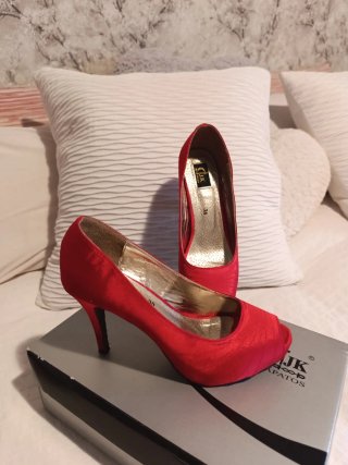 Zapatos tacón rojos peep toe talla 38