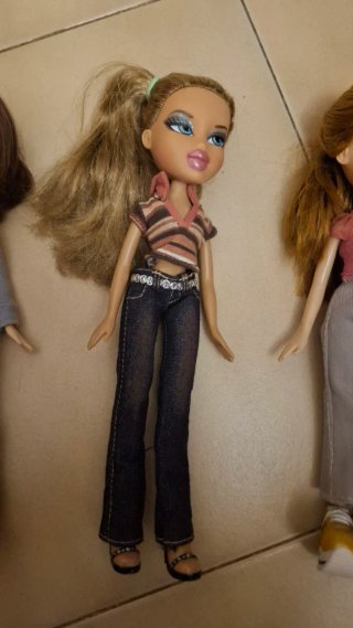 3 Bambole Bratz a 12€/u