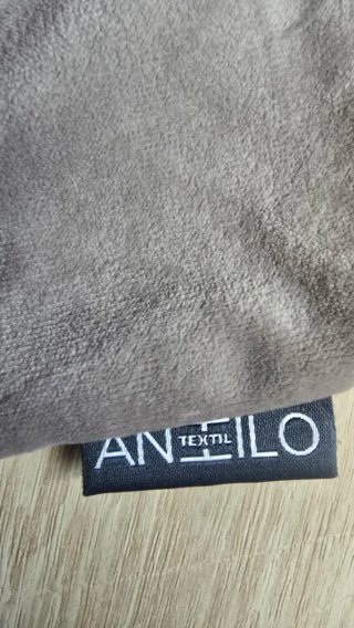 Funda de cojín ANELLO con pedrería