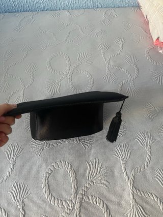 Gorro de graduación negro
