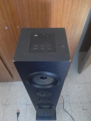 Altavoz Torre USB Aux Radio Negro