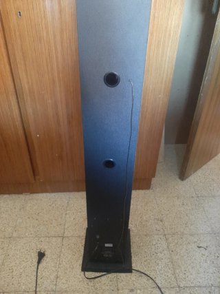 Altavoz Torre USB Aux Radio Negro