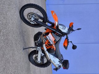 KTM 690 Enduro R Moto Adventure/Enduro